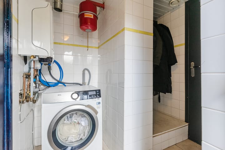 Foto 10 van Valkenierstraat 36