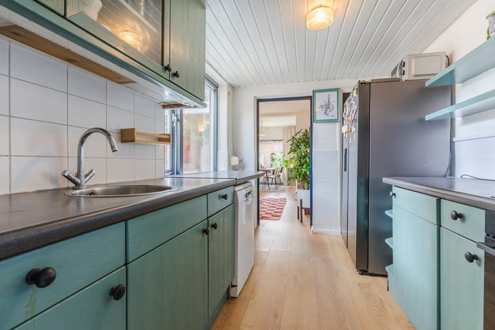 Foto 16 van Valkenierstraat 36