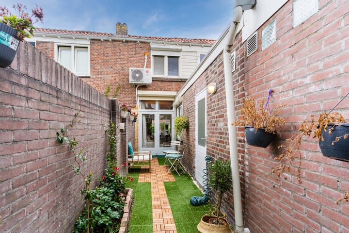 Foto 29 van Valkenierstraat 36