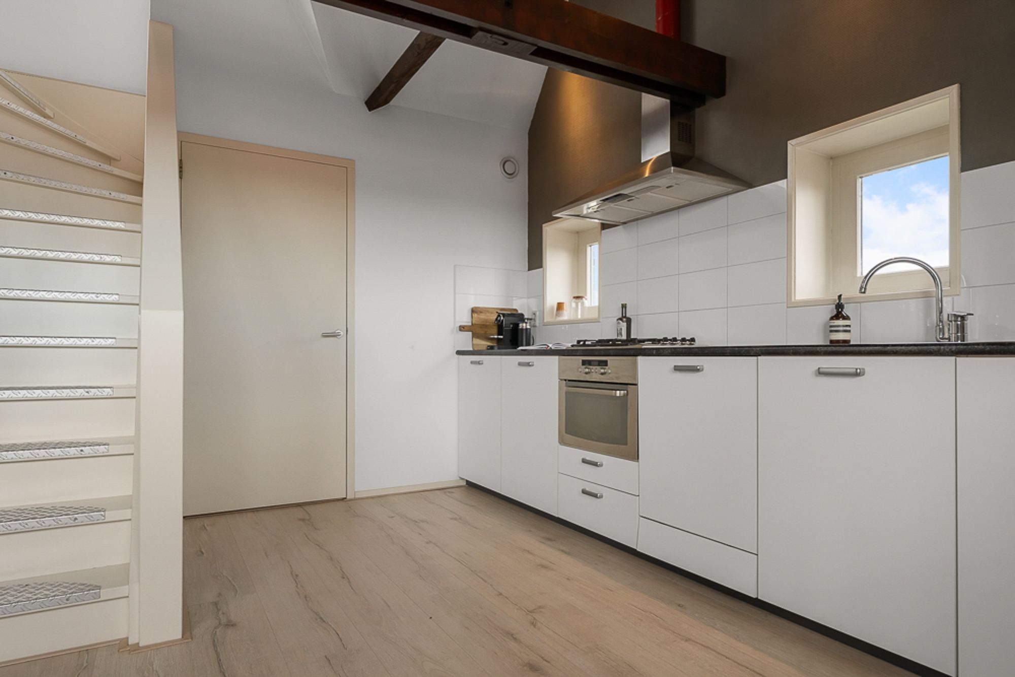 Photo 6 of Langebuurt 29-E