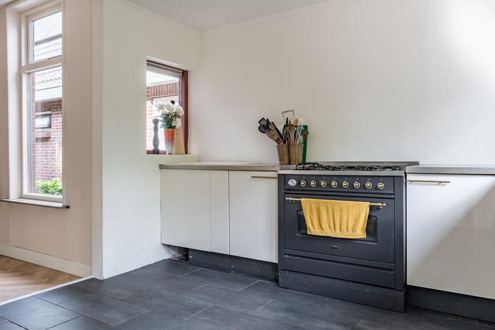 Foto 18 van H.J. Kniggestraat 64