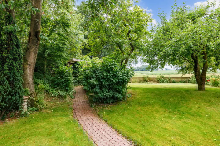 Foto 48 van Broeksterweg 6