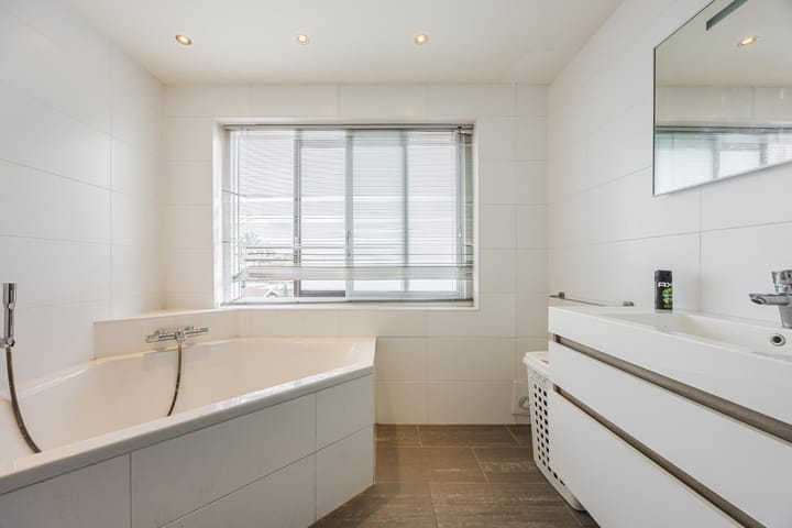 Photo 16 of Etudestraat 2