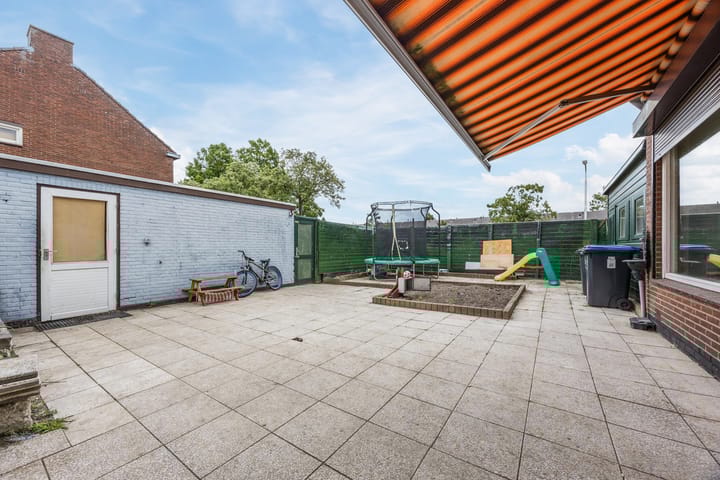 Photo 26 of Etudestraat 2