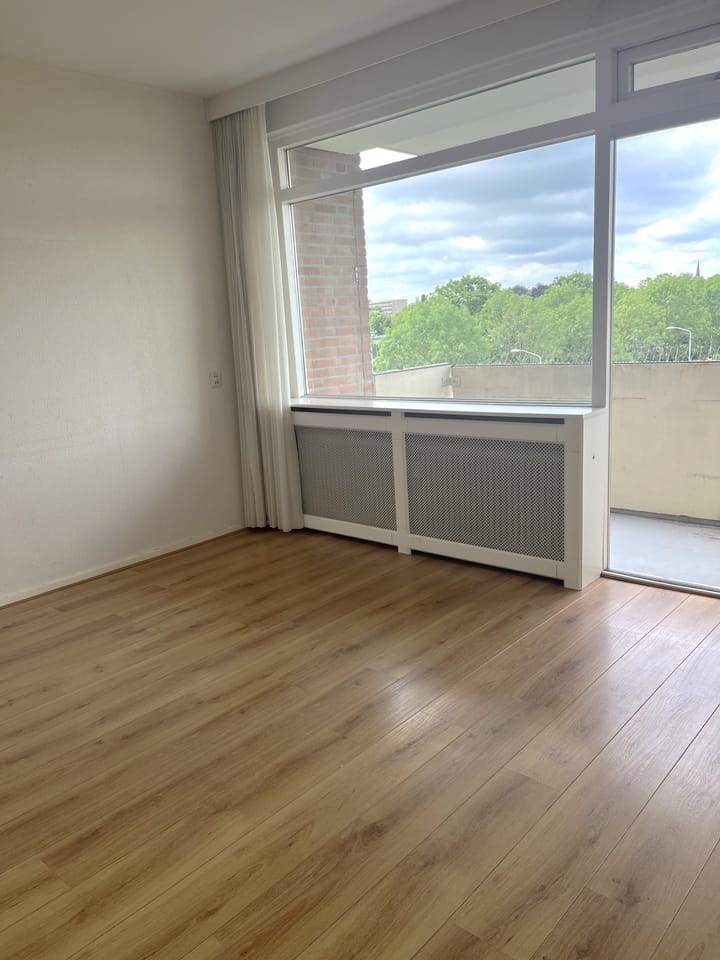 Photo 14 of Albert Cuypstraat 300