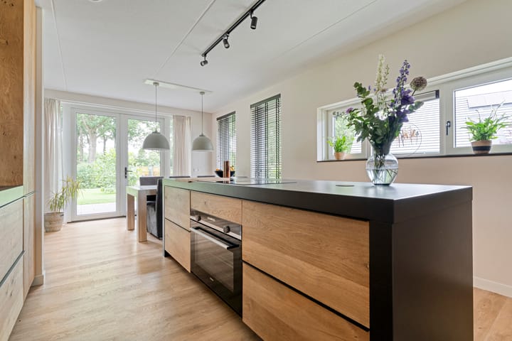 Photo 2 of Veldhuisweg 1-A