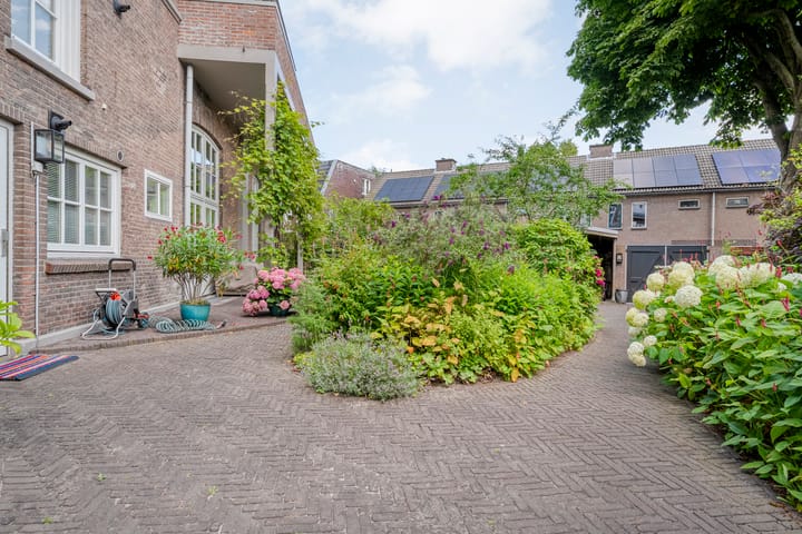 Foto 31 van Van Karnebeekstraat 67-D