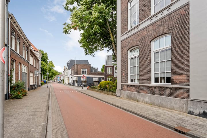 Foto 37 van Van Karnebeekstraat 67-D