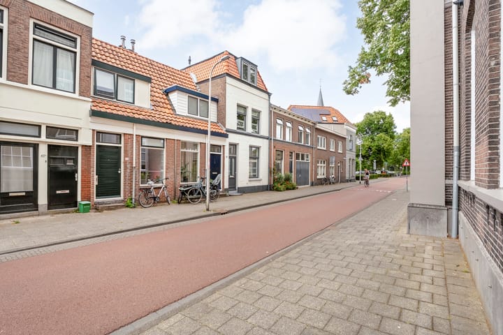 Foto 38 van Van Karnebeekstraat 67-D