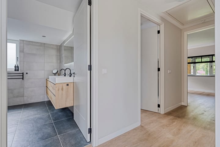 Photo 37 of Veldhuisweg 1-A