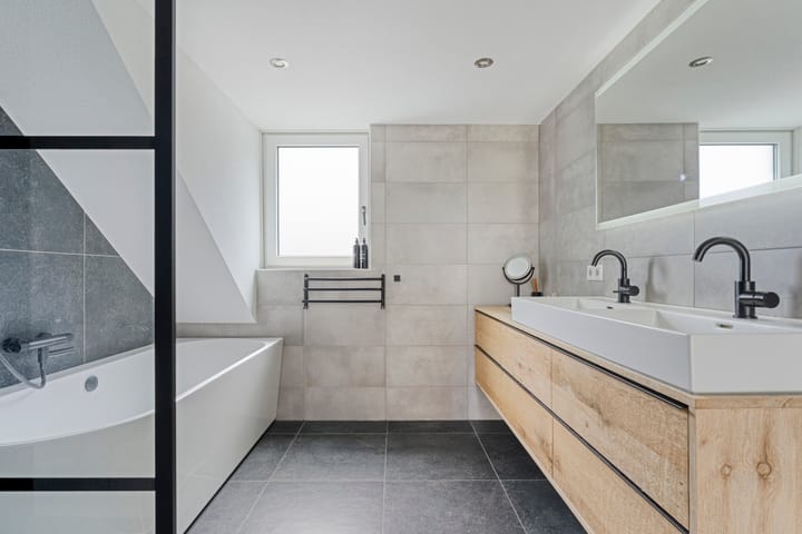 Photo 38 of Veldhuisweg 1-A