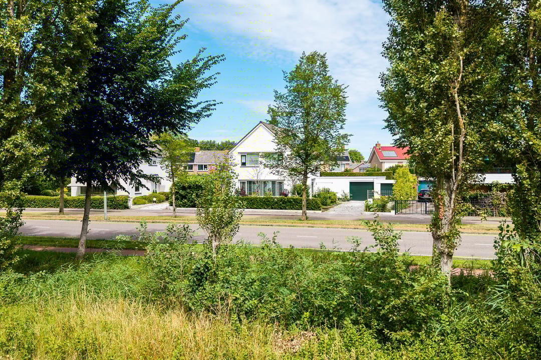 Foto 1 van Burgemeester van Woelderenlaan 58