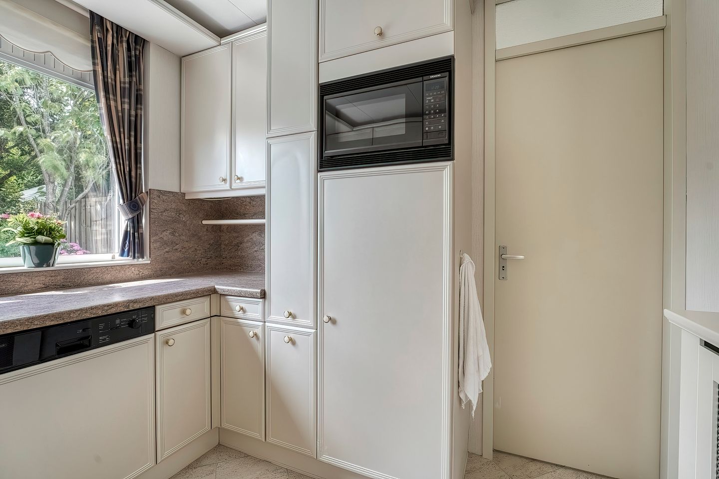 Photo 14 of De Til 15