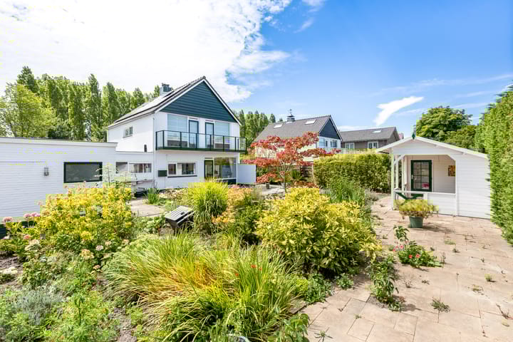 Foto 21 van Burgemeester van Woelderenlaan 58