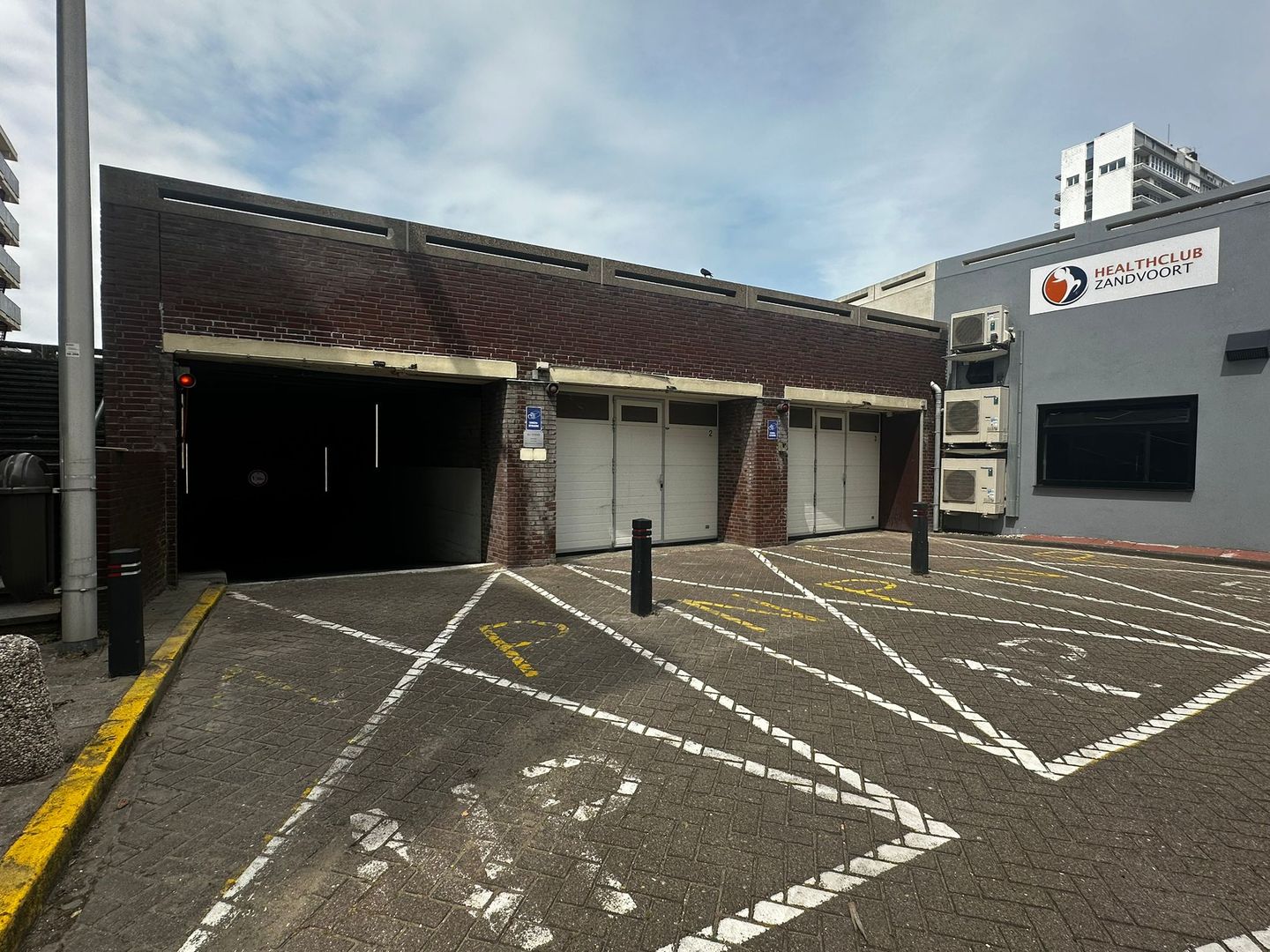 Foto 5 van Burgemeester van Fenemaplein GARAGE 137