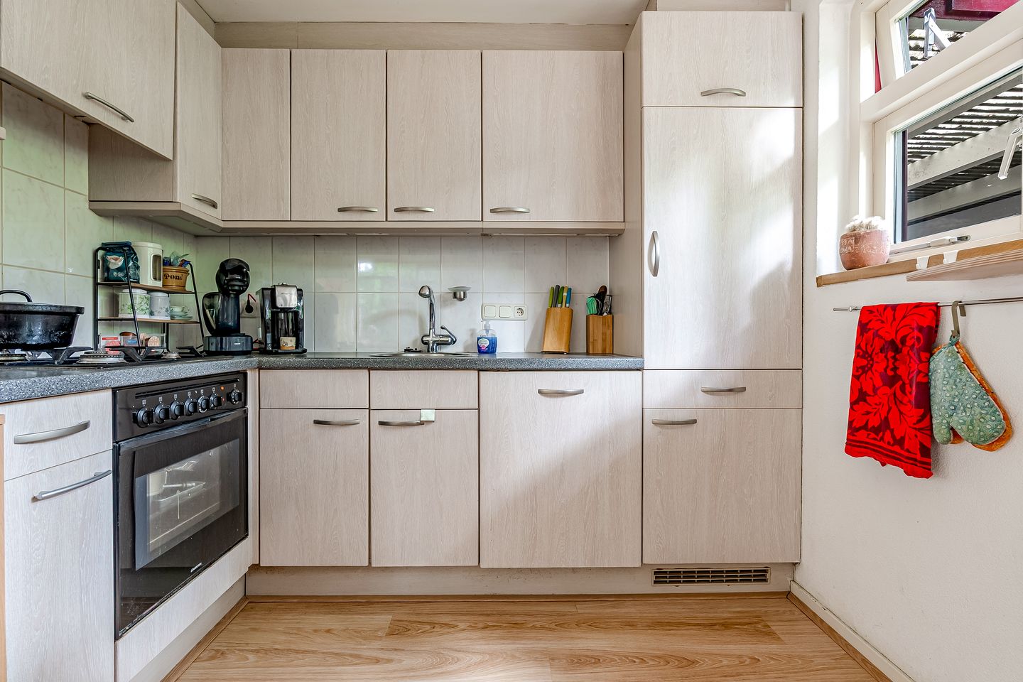 Foto 14 van Parallelweg 26-34