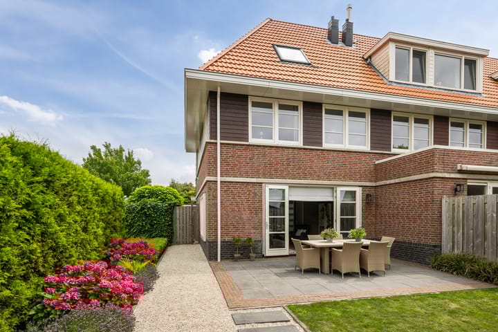 View photo of Kolk 9