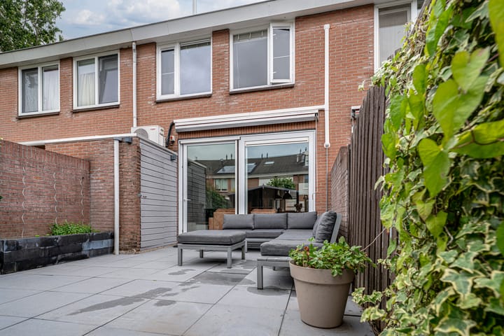 Foto 27 van Meidoornlaan 4