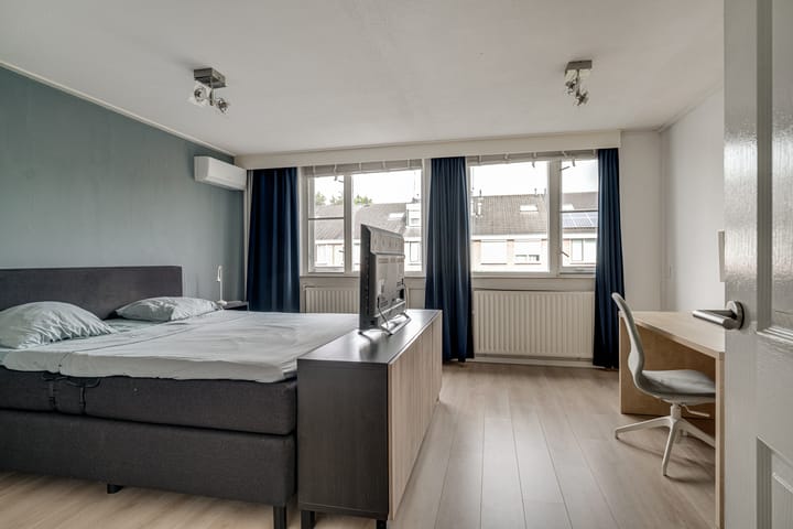 Foto 31 van Meidoornlaan 4