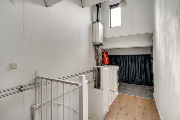 Foto 42 van Meidoornlaan 4