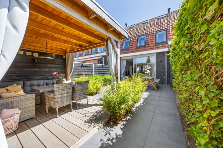 Foto 1 van Laurus Melselaan 11