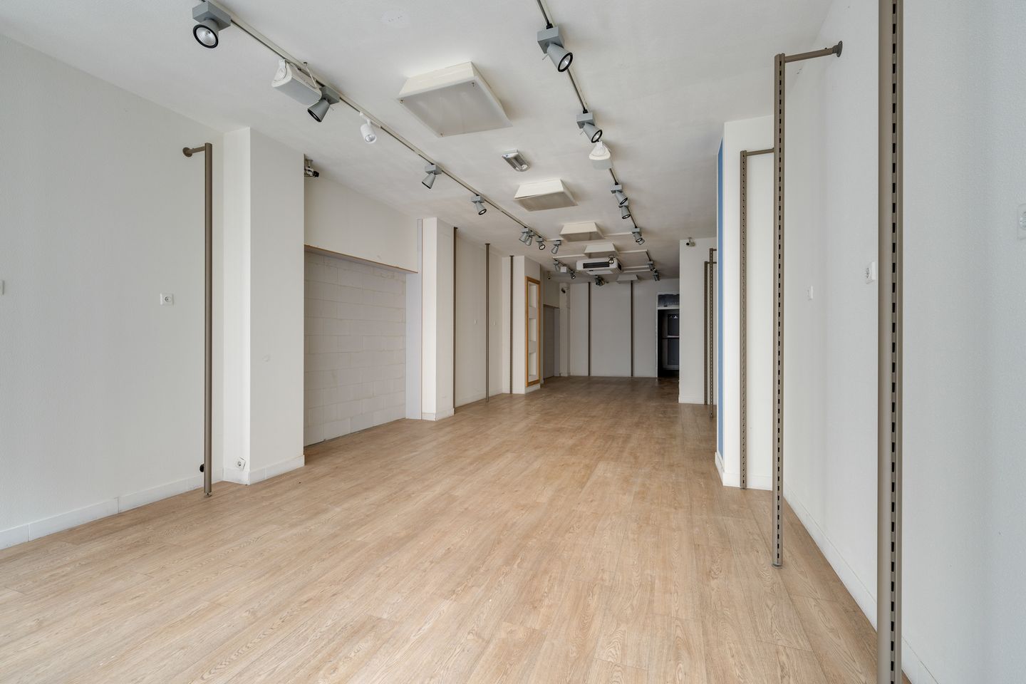 View photo 3 of Breedstraat 13