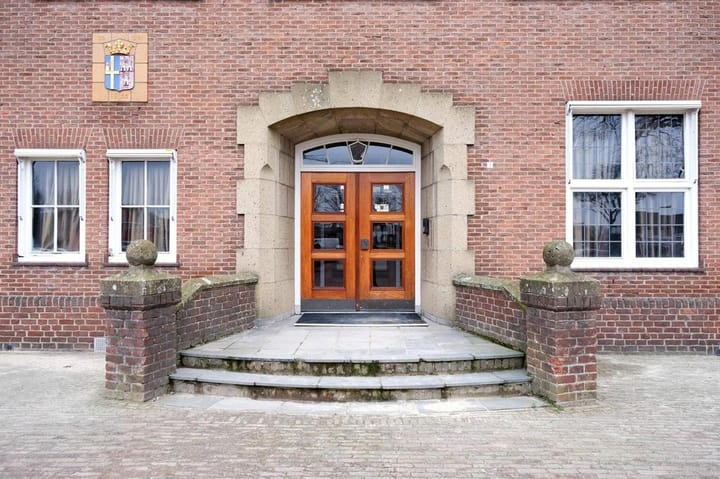 Photo 4 of Burgemeester Scholtensplein 11