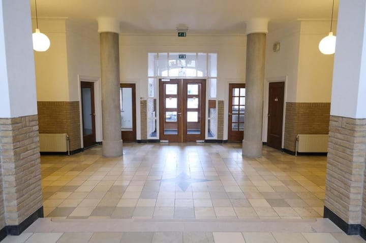 Photo 7 of Burgemeester Scholtensplein 11