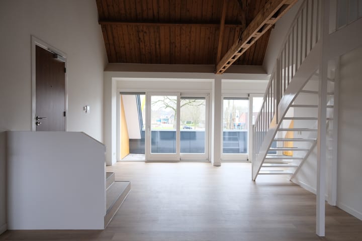 Photo 13 of Burgemeester Scholtensplein 11