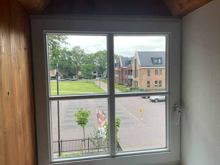 Photo 21 of Burgemeester Scholtensplein 11