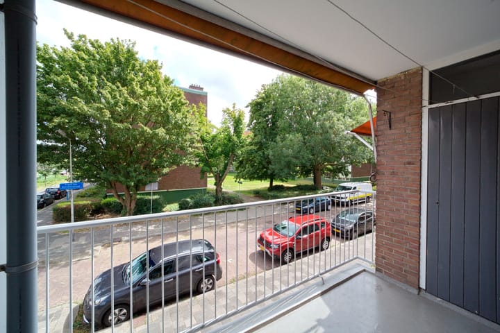 Photo 20 of Frank van Borselenstraat 4-I