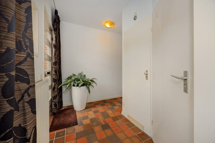 Photo 13 of Pastoor Huissenstraat 8