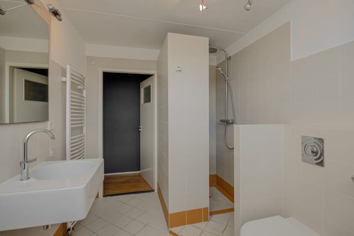 Photo 21 of Pastoor Huissenstraat 8