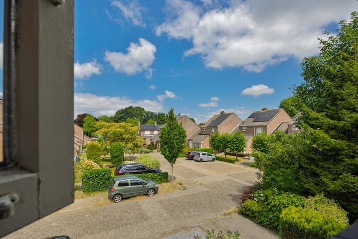 Photo 32 of Pastoor Huissenstraat 8