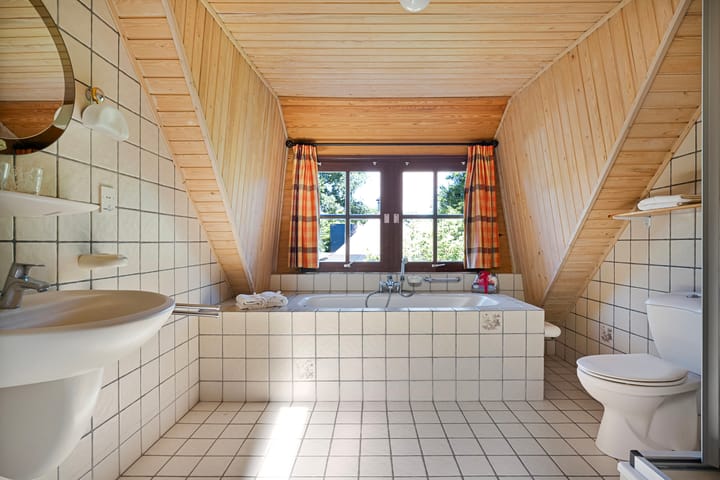 Photo 26 of Lage Esweg 5-A