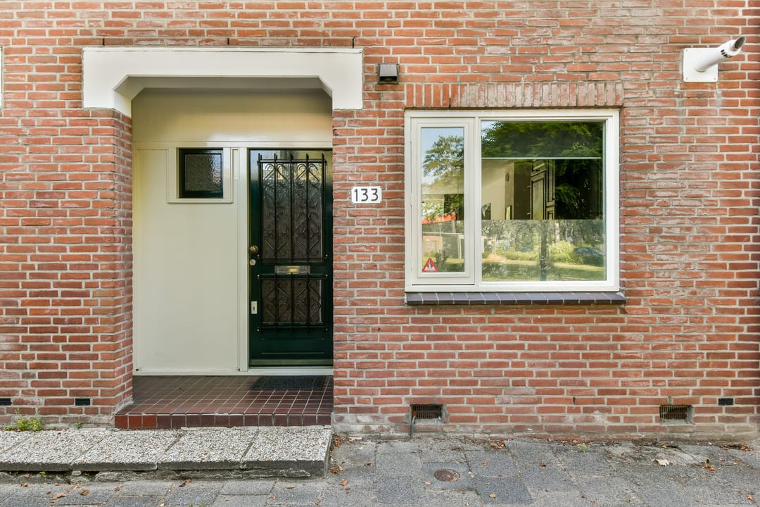 Photo 2 of Meindert Hobbemastraat 133