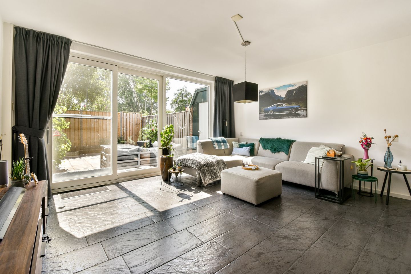 Photo 4 of Meindert Hobbemastraat 133