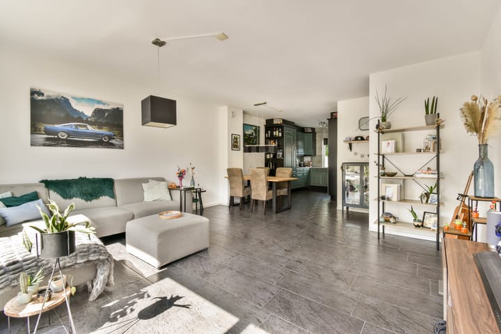 Photo 5 of Meindert Hobbemastraat 133