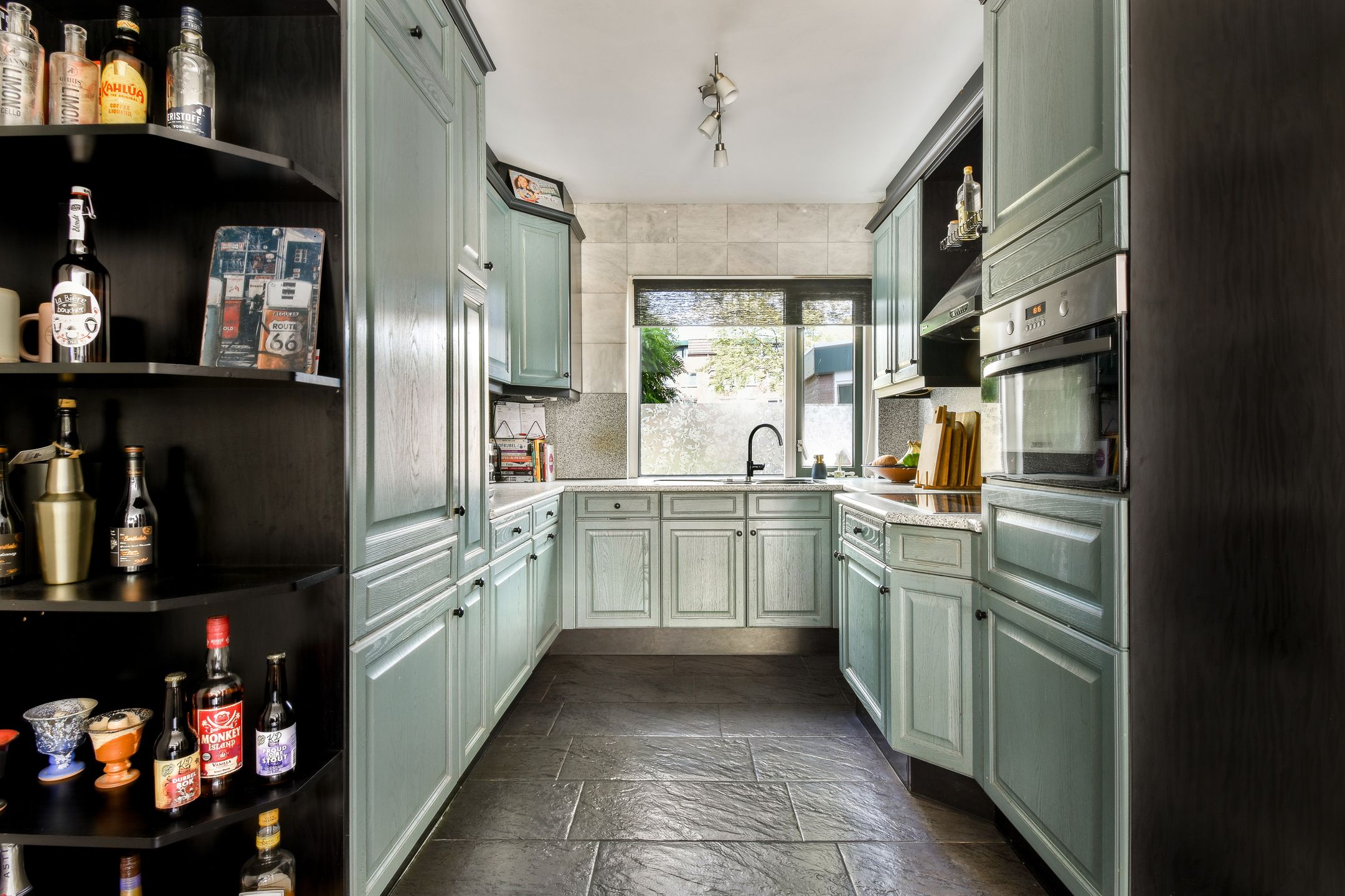 Photo 9 of Meindert Hobbemastraat 133