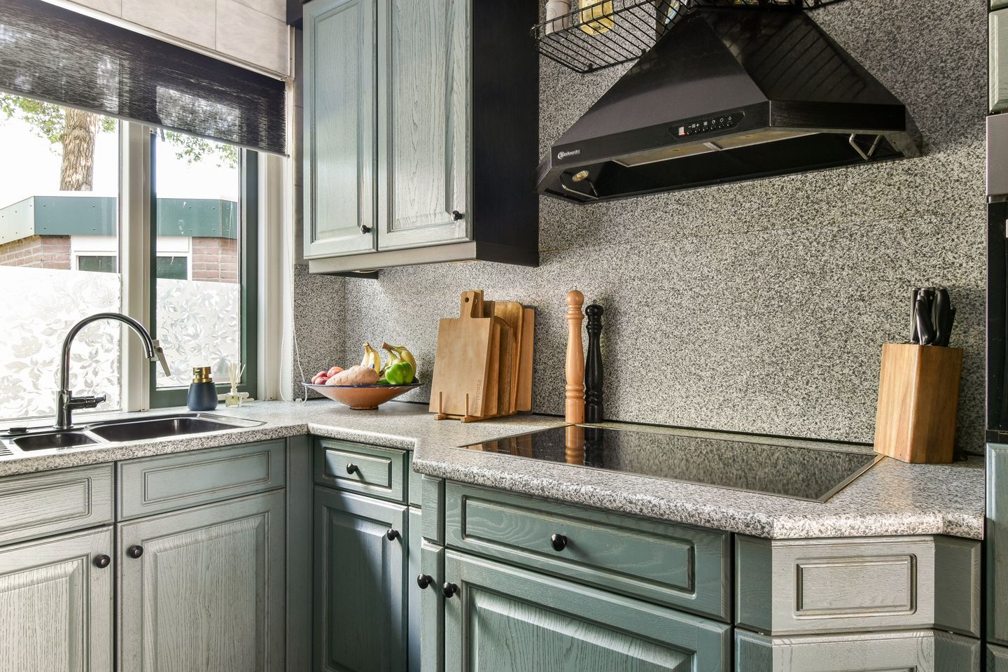 Photo 10 of Meindert Hobbemastraat 133