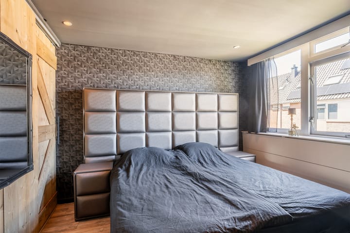 Foto 19 van Cort van der Lindenstraat 14