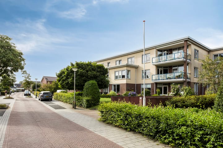 Foto 28 van Tuinstraat 15-109