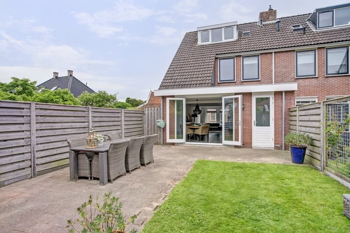 Photo 41 of Oosterblokker 106