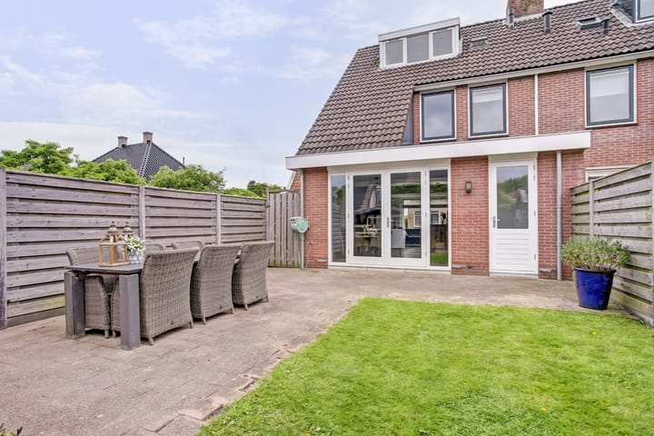 Photo 43 of Oosterblokker 106