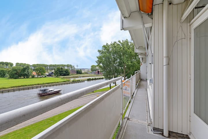 Foto 20 van van Harinxmaplein 109