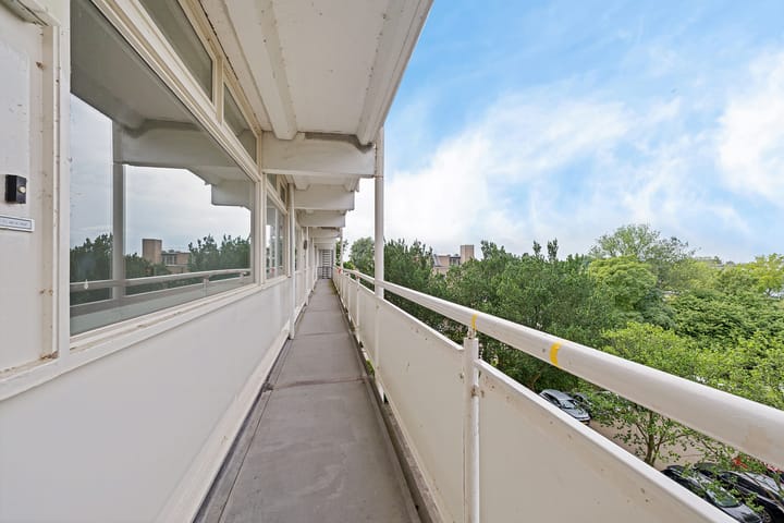 Foto 33 van van Harinxmaplein 109