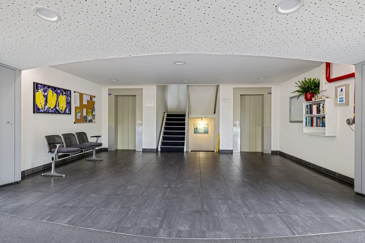 Foto 36 van van Harinxmaplein 109