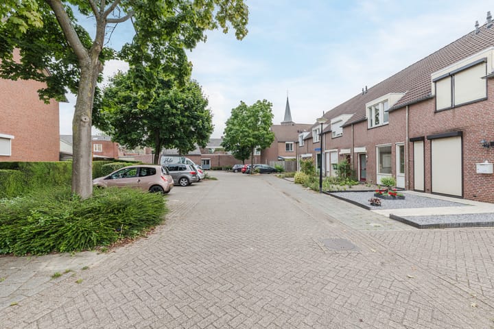 Foto 30 van Hoogen Paet 16