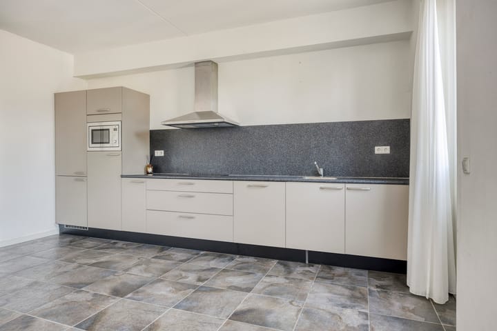 Photo 10 of Oostdam 1-A