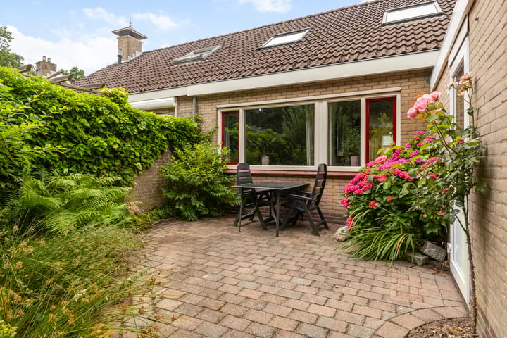 Foto 33 van De Zwaan 8